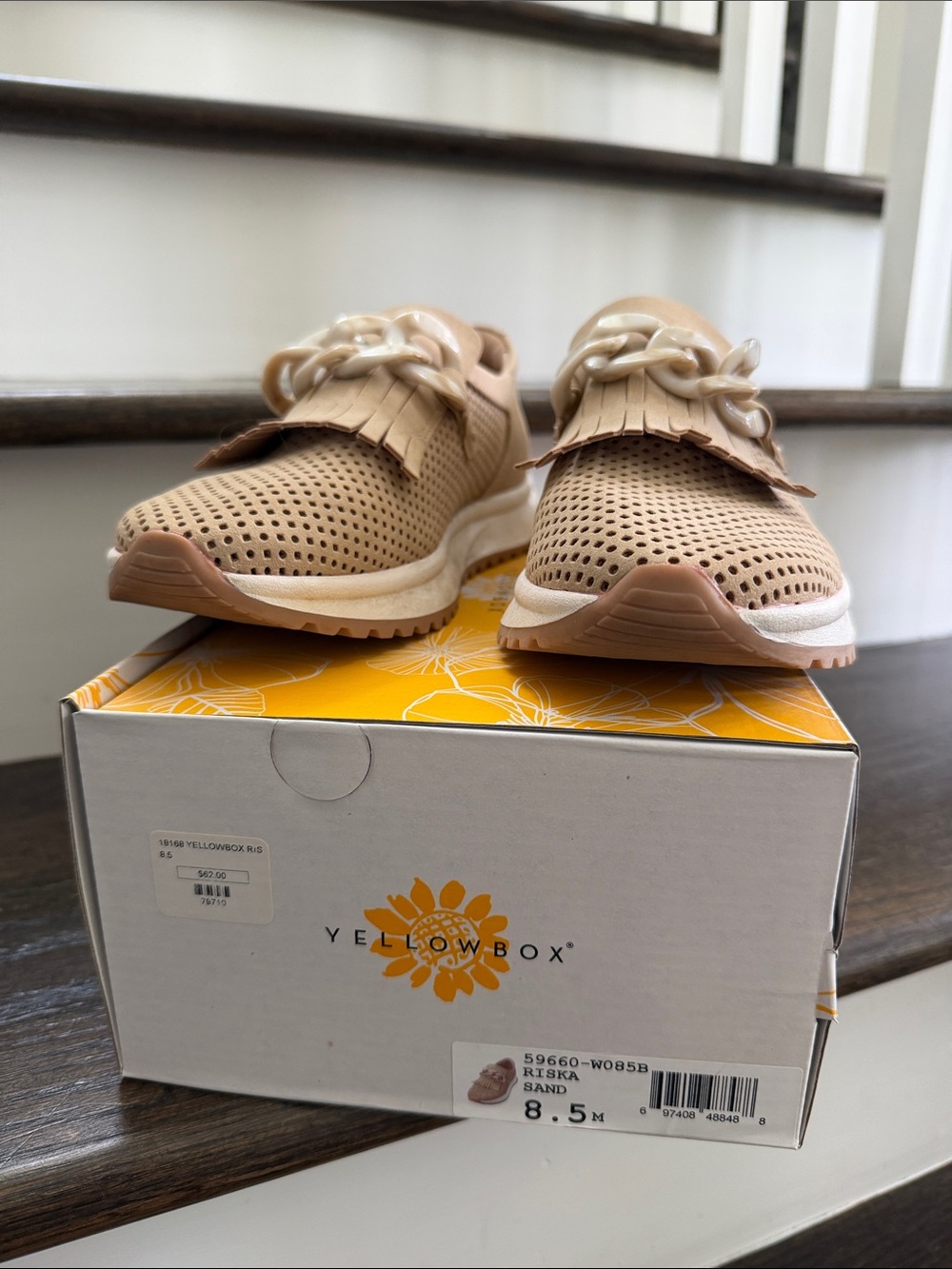 Yellow Box Beige Slip-On Fringe Loafer excellent condition - Picture 4 of 4